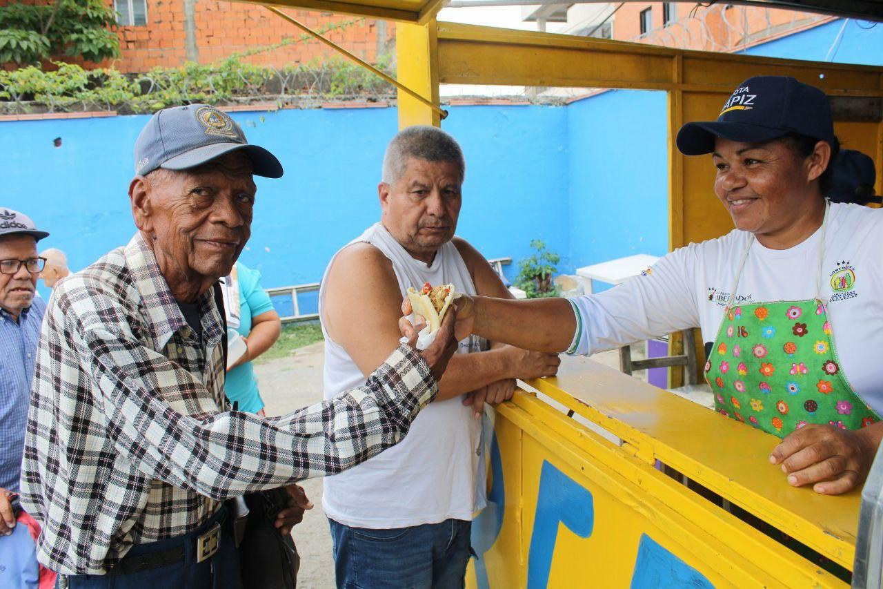 Ambulancias de emergencia en Palo Negro.
